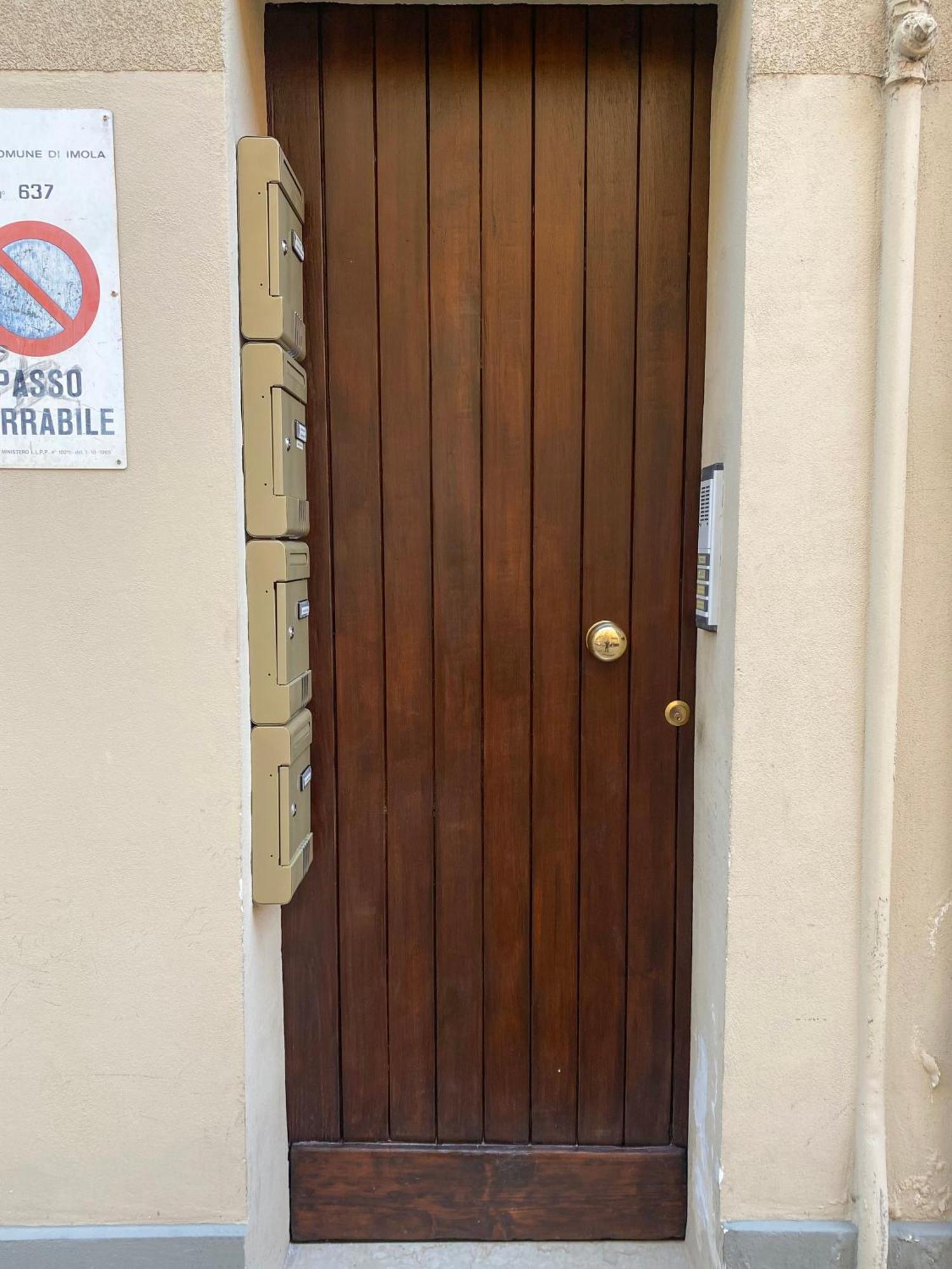 Appartamento Anna - Comfort E Stile In Centro Storico Imola Exteriér fotografie